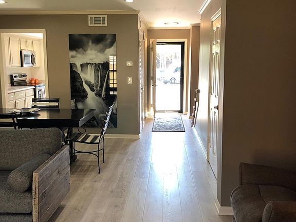 3rd image of 325 Westfield Dr