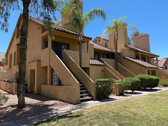 2nd image of 4901 S Calle Los Cerros Dr