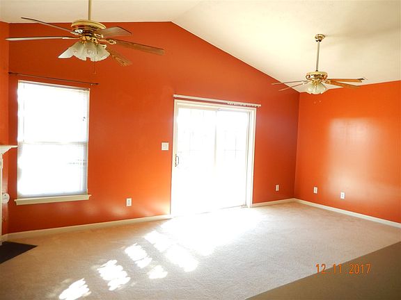 5th image of 24 Clayton Ct