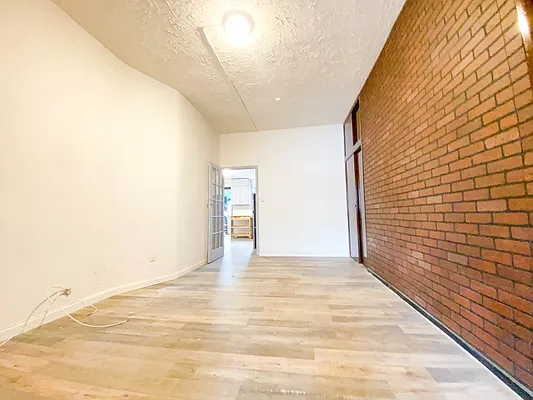 Rented by RealTegrity NY LLC | media 13