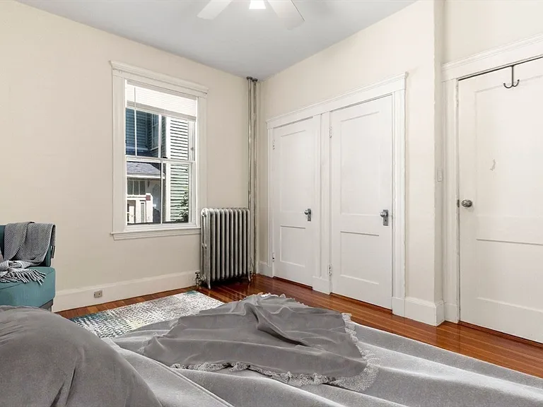 7 Burr St #1 — Photo 27