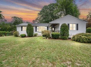 95 Albemarle Rd, Longmeadow, MA 01106