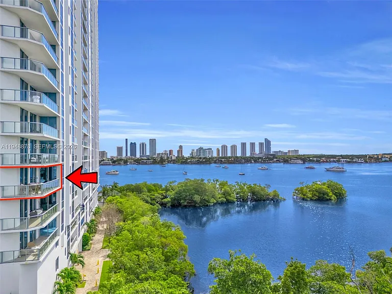 17111 Biscayne Blvd #602 — Photo 22