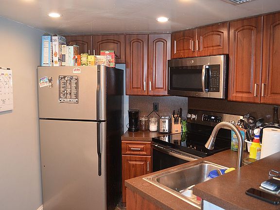 5th image of 650 W Park Dr APT 108