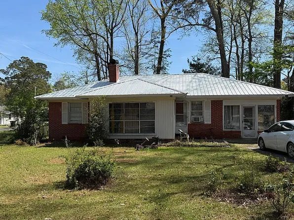301 Broughton Ave, Andalusia, AL 36420