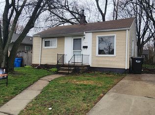 585 E Harwood Ave, Madison Heights, MI