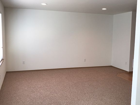 5th image of 5308 108th St NE #B