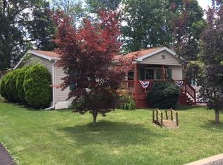 4189 Heritage Ln, Walnutport, PA 18088