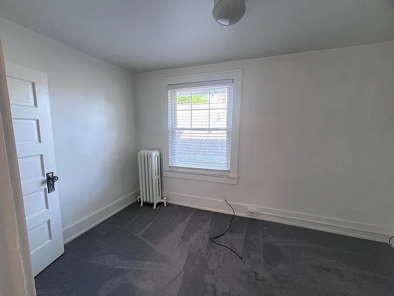 748 Crescent St NE — Photo 13