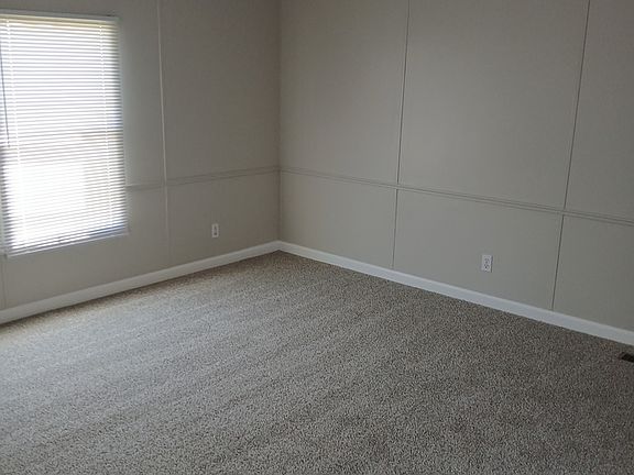 4th image of 2524 Commonwealth Dr Lot 12