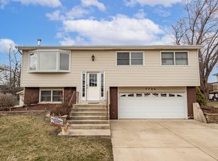7734 Bristol Ln, Tinley Park, IL