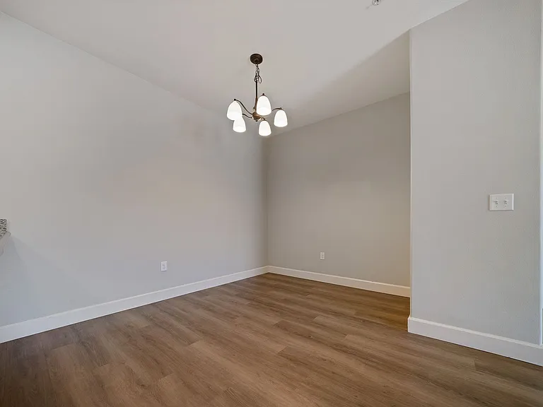 Webster Ridge Apartments — Photo 115