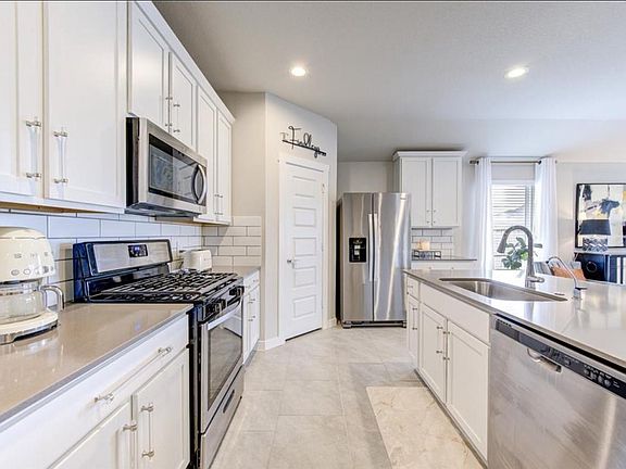 4th image of 29322 Hoelzen Hollow Dr