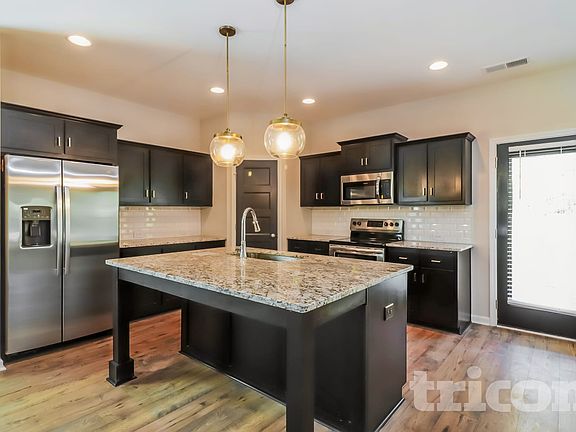 5th image of 126 Cedar Park Way