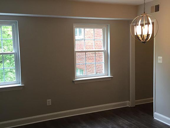 2nd image of 1311 N Ode St APT 614