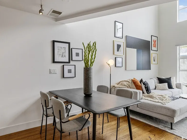 303 Langton St #2 — Photo 15