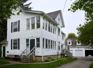 212 W Russell St, Barrington, IL
