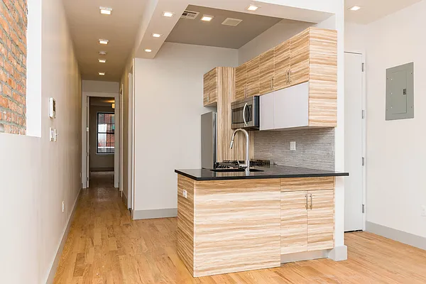 Rented by Nooklyn NYC LLC | media 19