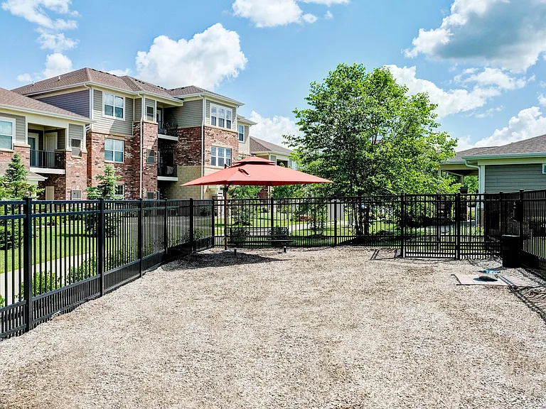 Algonquin Square Apartment Homes — Photo 15