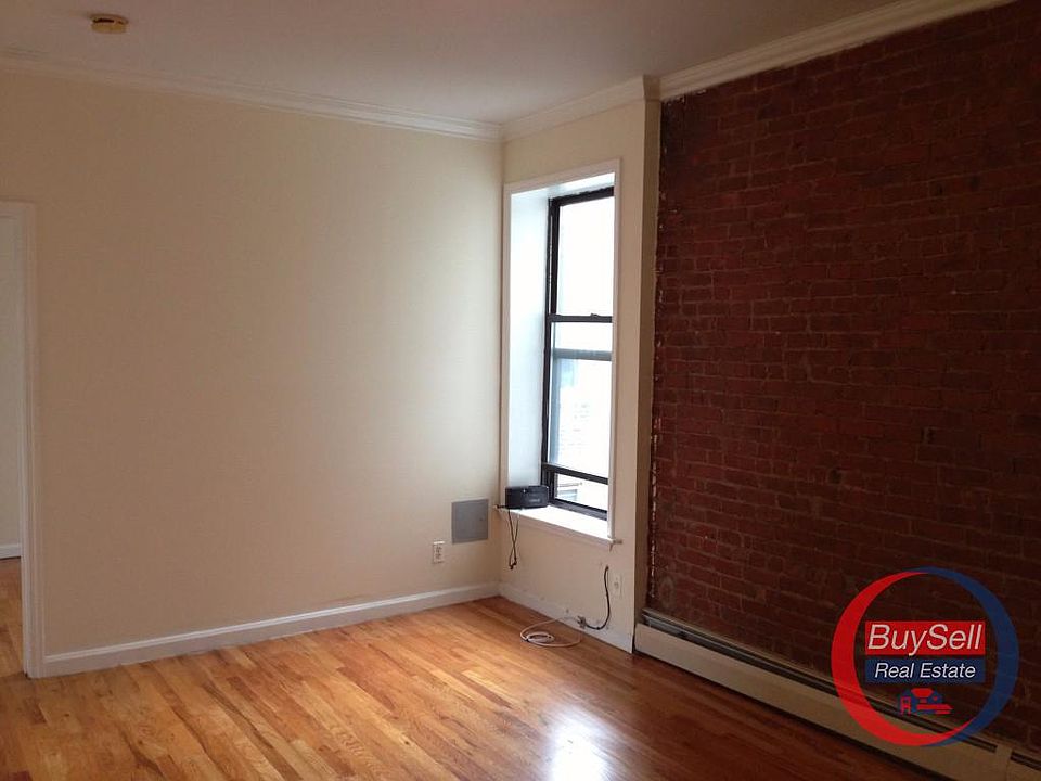 2nd image of 4004 36th Ave APT 1A