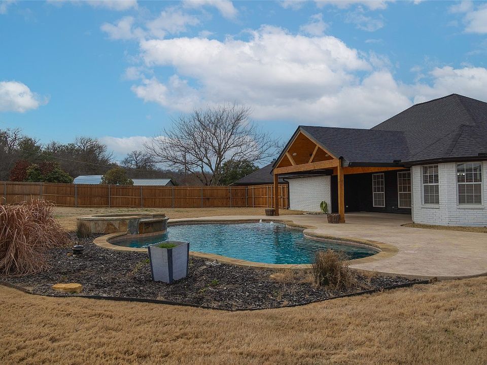 1st image of 4410 Brookdale Dr