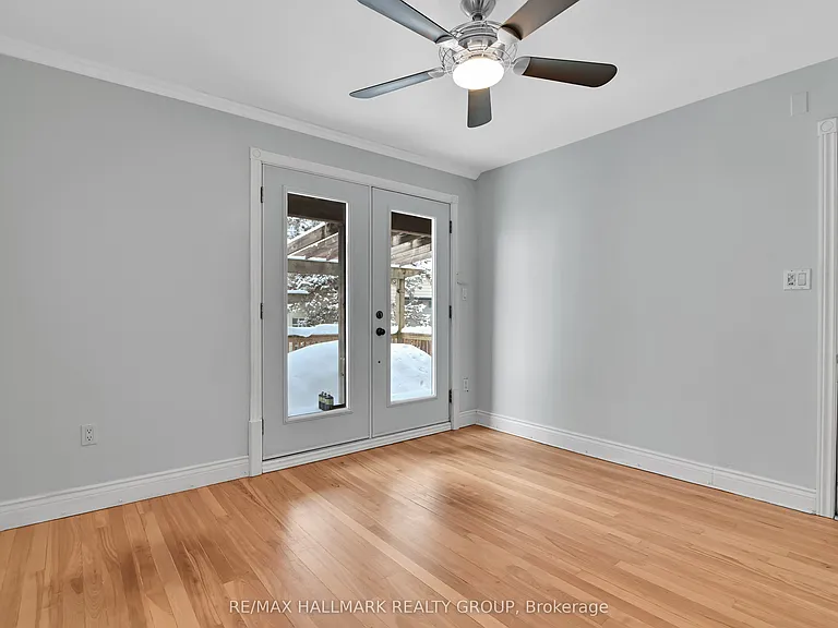 55 Ivy Cres #2 — Photo 21