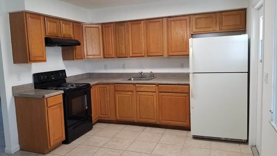 1st image of 3010 SW 61st Ave #B