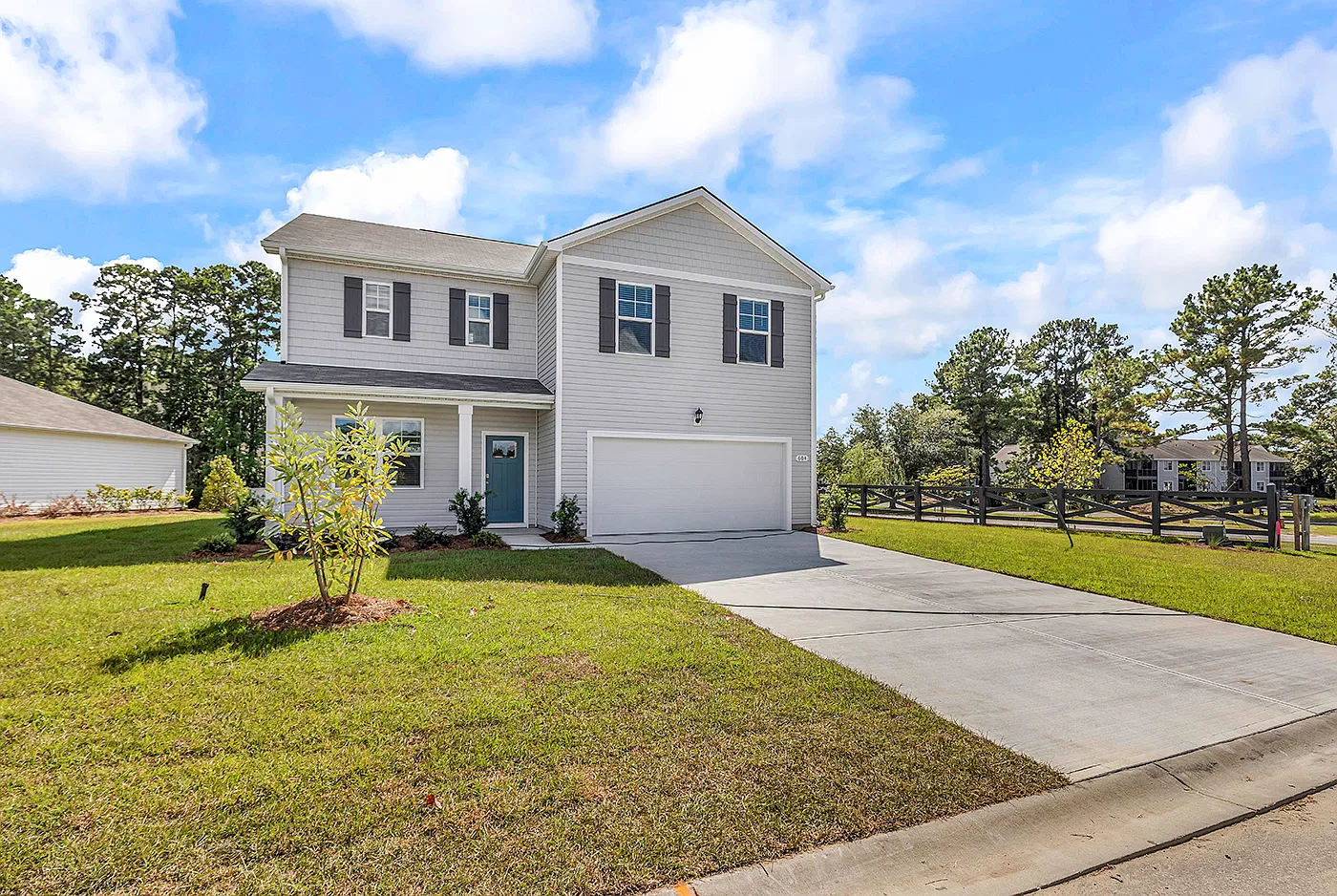 4 bed, 2340 sqft, $3,000 — Photo 1