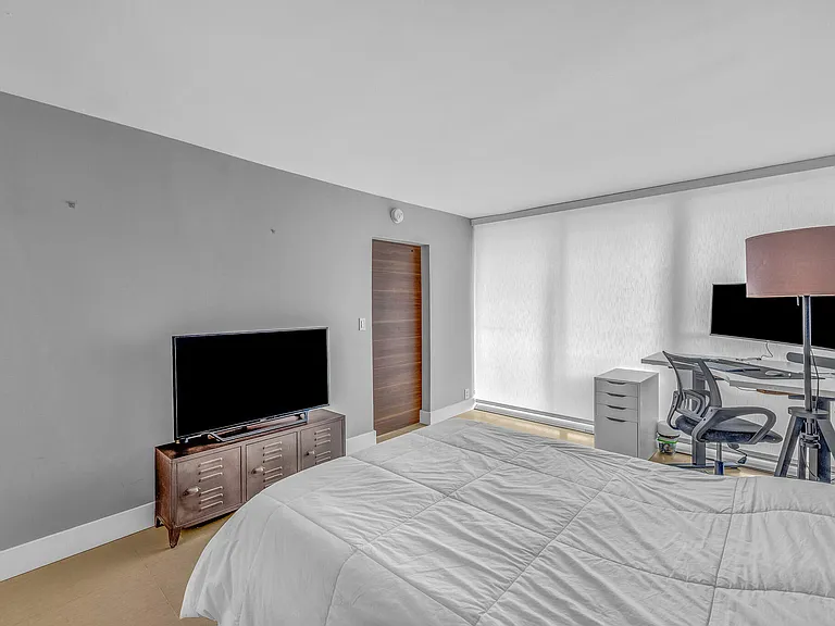 7601 E Treasure Dr #416 — Photo 20