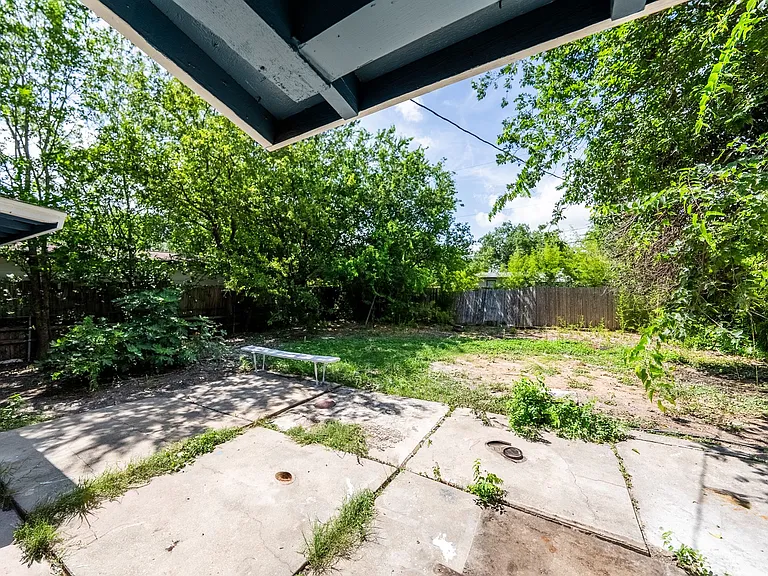 10 Linden Ave — Photo 18