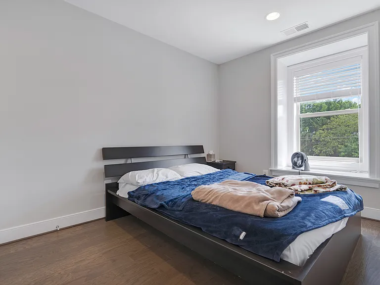 1722 Gainesville St SE — Photo 11