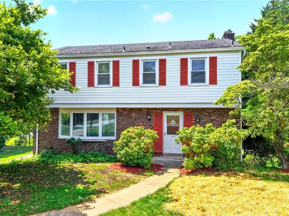 1033 Balmoral Dr, Pittsburgh, PA 15237