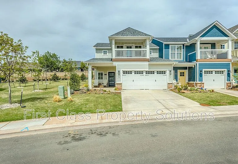 728 Harbor Town Dr — Photo 4