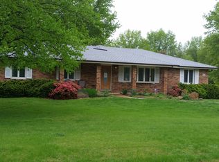 25 Bunker Dr, O'Fallon, MO 63366