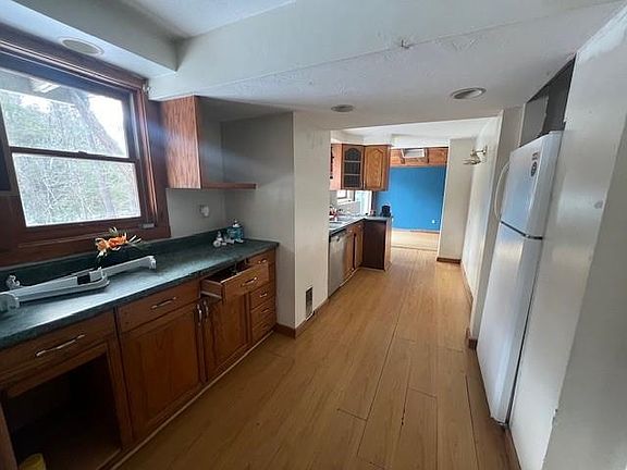 4th image of 44 Arlene Drive