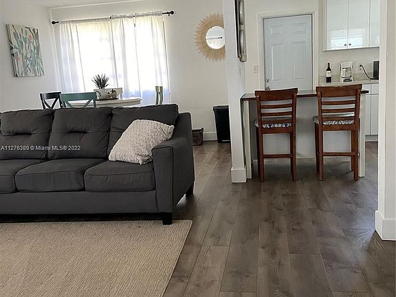 2nd image of 508 NE 136th St #508