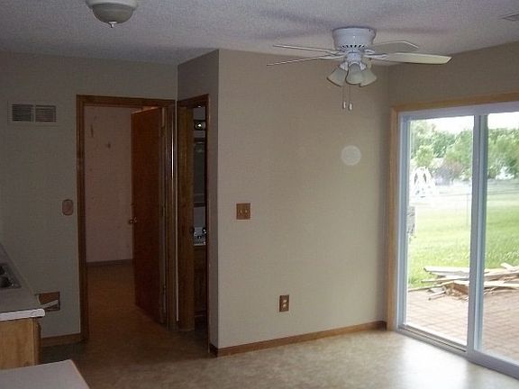 4th image of 6308 N Ames Ave