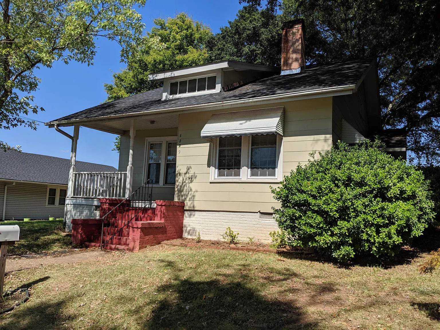 3 bed, 1200 sqft, $1,750 — Photo 3