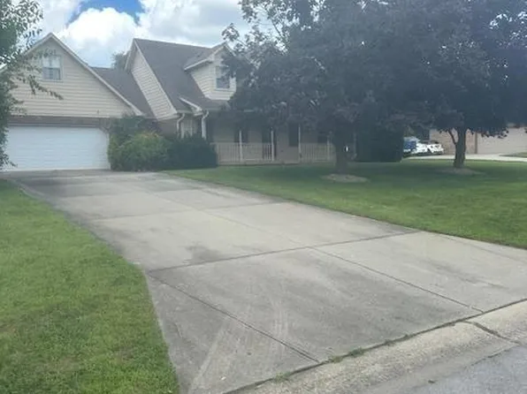 1796 Windmill Dr, Avon, IN 46123
