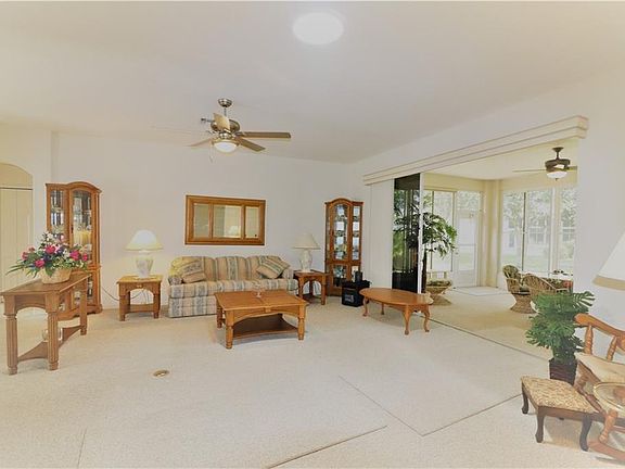 5th image of 4805 Glen Coe St