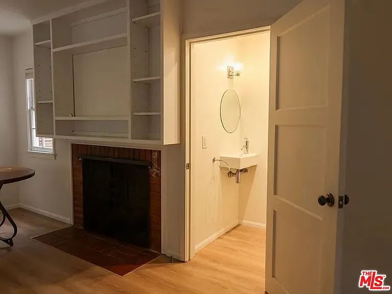 1322 N Beverly Glen Blvd — Photo 5
