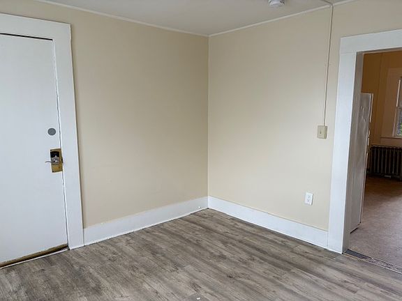 5th image of 79 Marlboro St #1