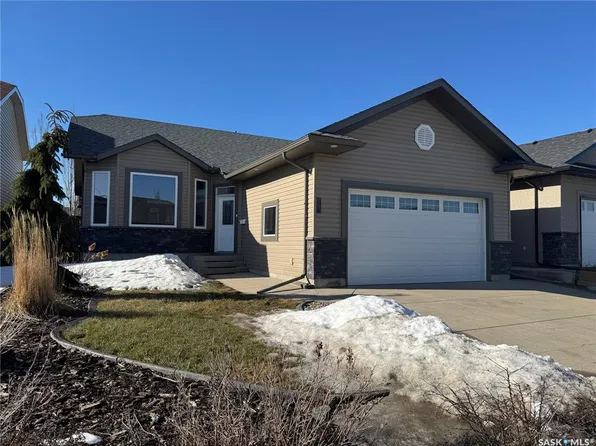 1118 Paton LANE, Saskatoon, SK S7W 0C1