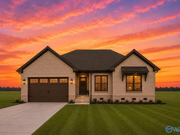 185 Krimson Cir, Albertville, AL 35951