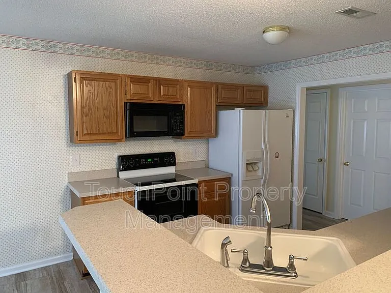 4319 Wynborough Ln — Photo 3