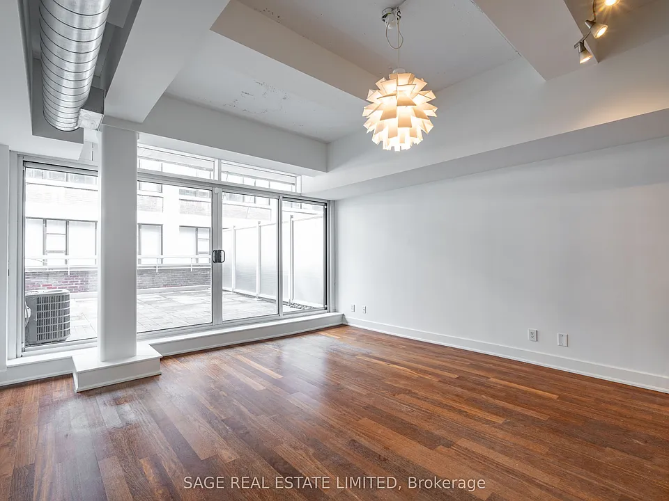 233 Carlaw Ave #508
