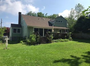 161 Dessa Dr, Hamden, CT 06517