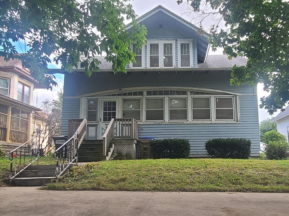 1st image of 218 E Williams St
