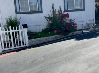 30000 Hasley Canyon Rd SPACE 79, Castaic, CA 91384