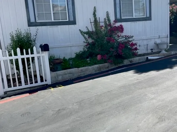 30000 Hasley Canyon Rd Space 79, Castaic, CA 91384